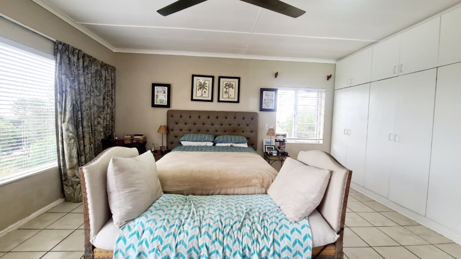 5 Bedroom Property for Sale in Merryhill Eastern Cape